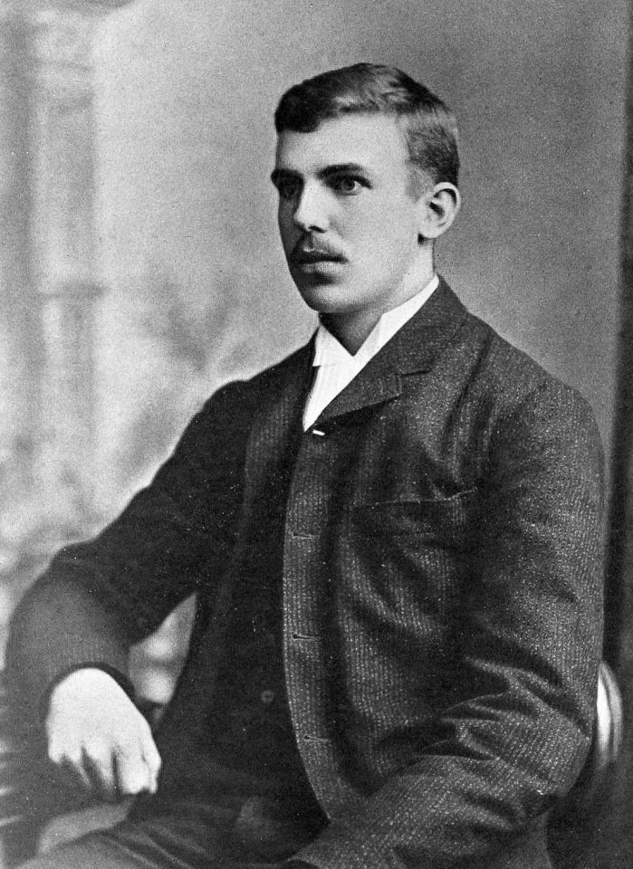 Ernest_Rutherford_1892.jpg