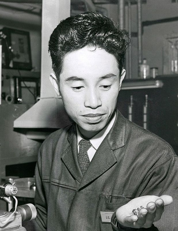 Leo_Esaki_1959